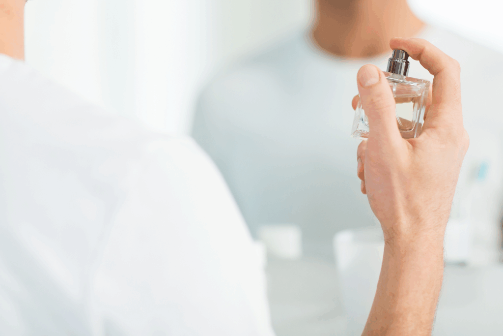Como Tirar Cheiro de Perfume da Roupa